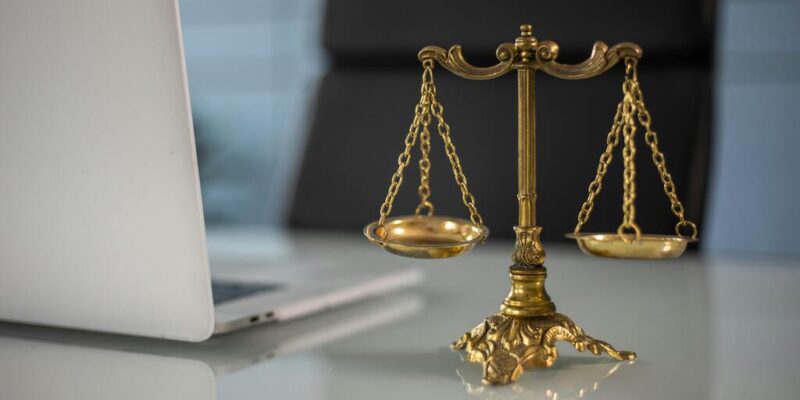 Advantages and Disadvantages of Chapter 7 Bankruptcy